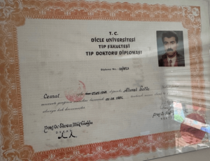 Dicle Üniversitesi Tıp Doktoru Diploması 1992